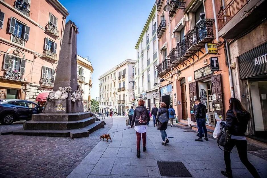 Piazza Martiri Flat Cagliari Exterior foto
